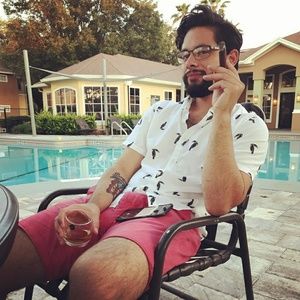 Meet your Posher, Louis